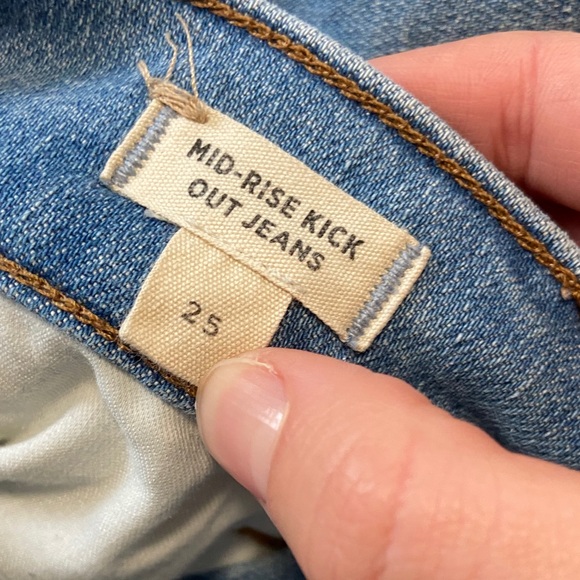 Madewell Mid Rise Kick Out Jeans - Picture 12 of 12